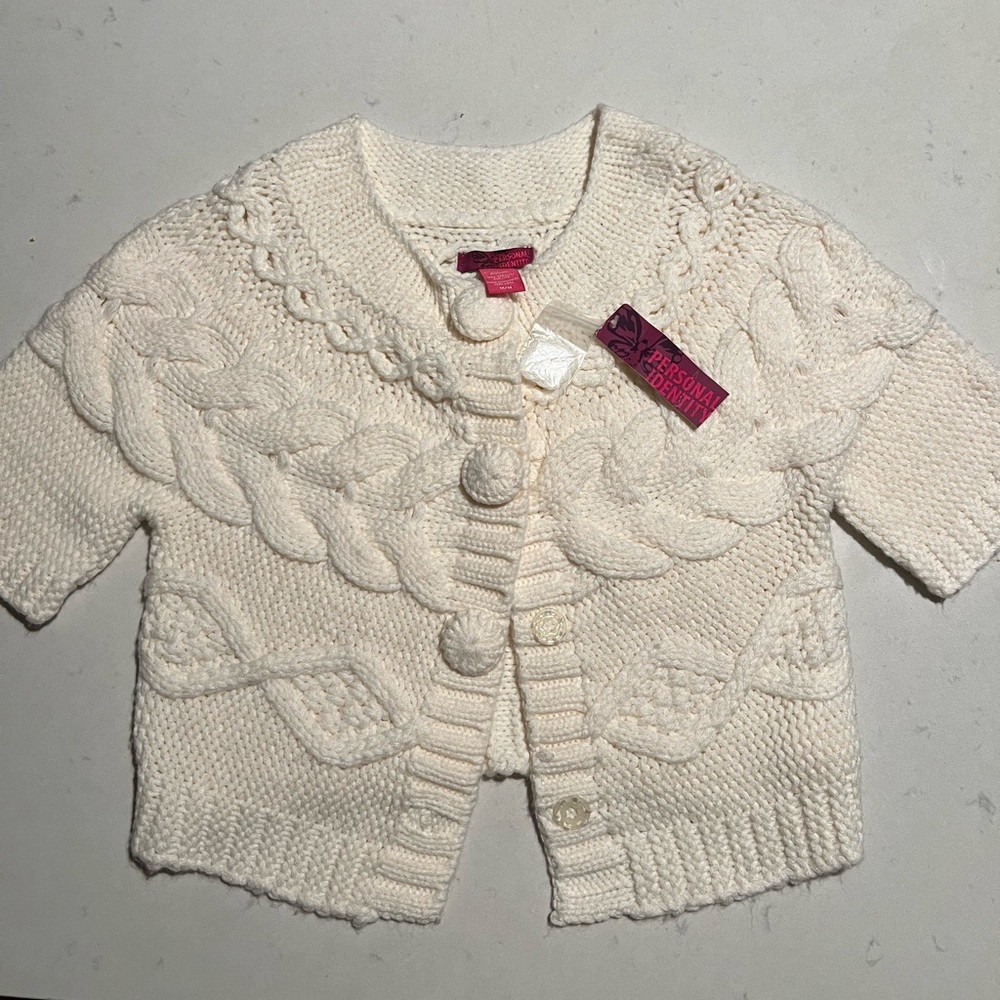 NWT Cropped Chunky Knit Cream Sweater